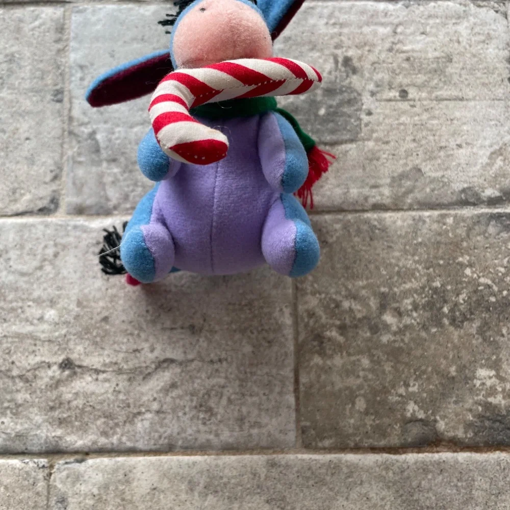 ❤️ DISNEY STORE CANDY CANE EEYORE STUFFED ORNAMENT